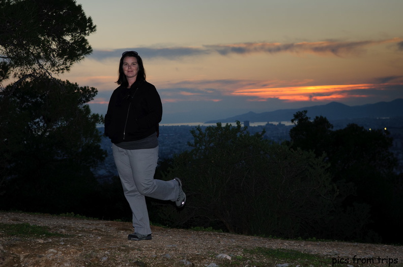 Meghan _amp_ the setting sun2010d26c041.jpg